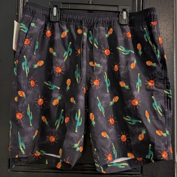 Blue Crown Shorts Swim Volley Men's Black Shorts BNWT - Picture 1 of 15